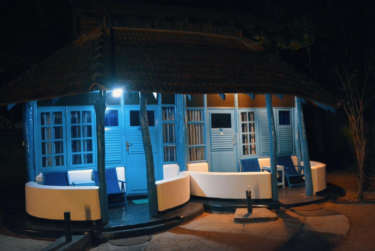 Tsunami Beach Hotel Arugam Bay Exterior foto